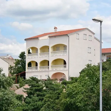 Apartment With A Parking Space - 5526 Novi Vinodolski