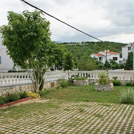 With A Parking Space - 5526 Apartment Novi Vinodolski