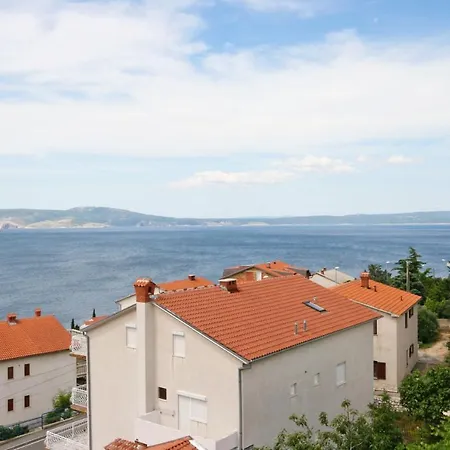 With A Parking Space - 5526 Apartman Novi Vinodolski